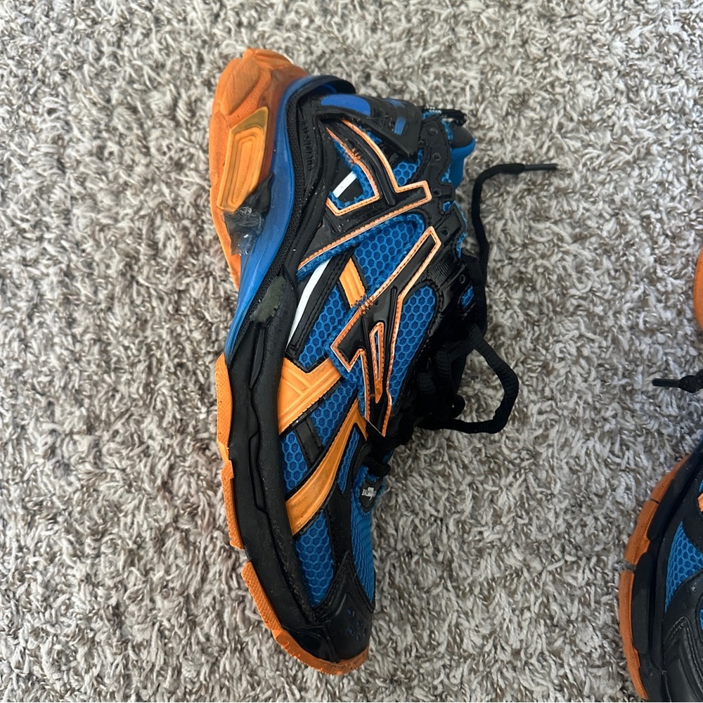 Men's Balenciaga Runner Sneakers - Picture 4 of 12